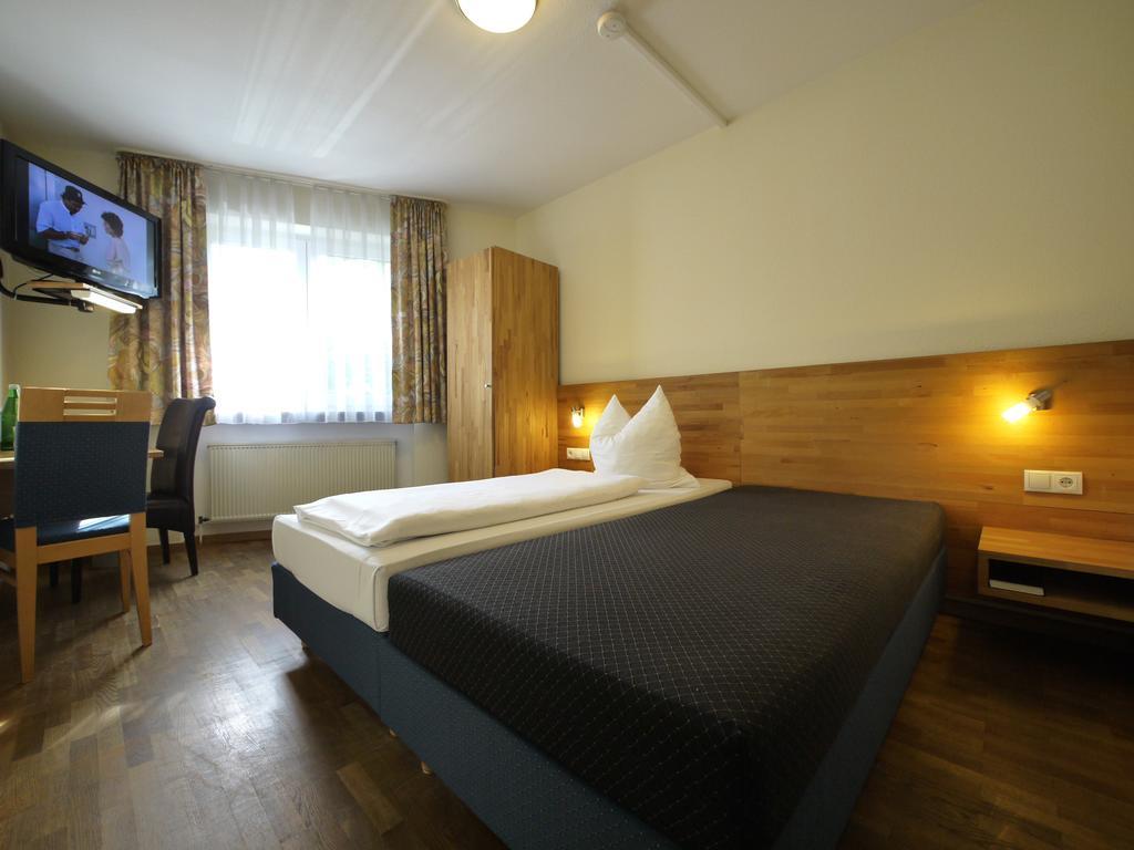 Hotel Pinger Remagen Zimmer foto